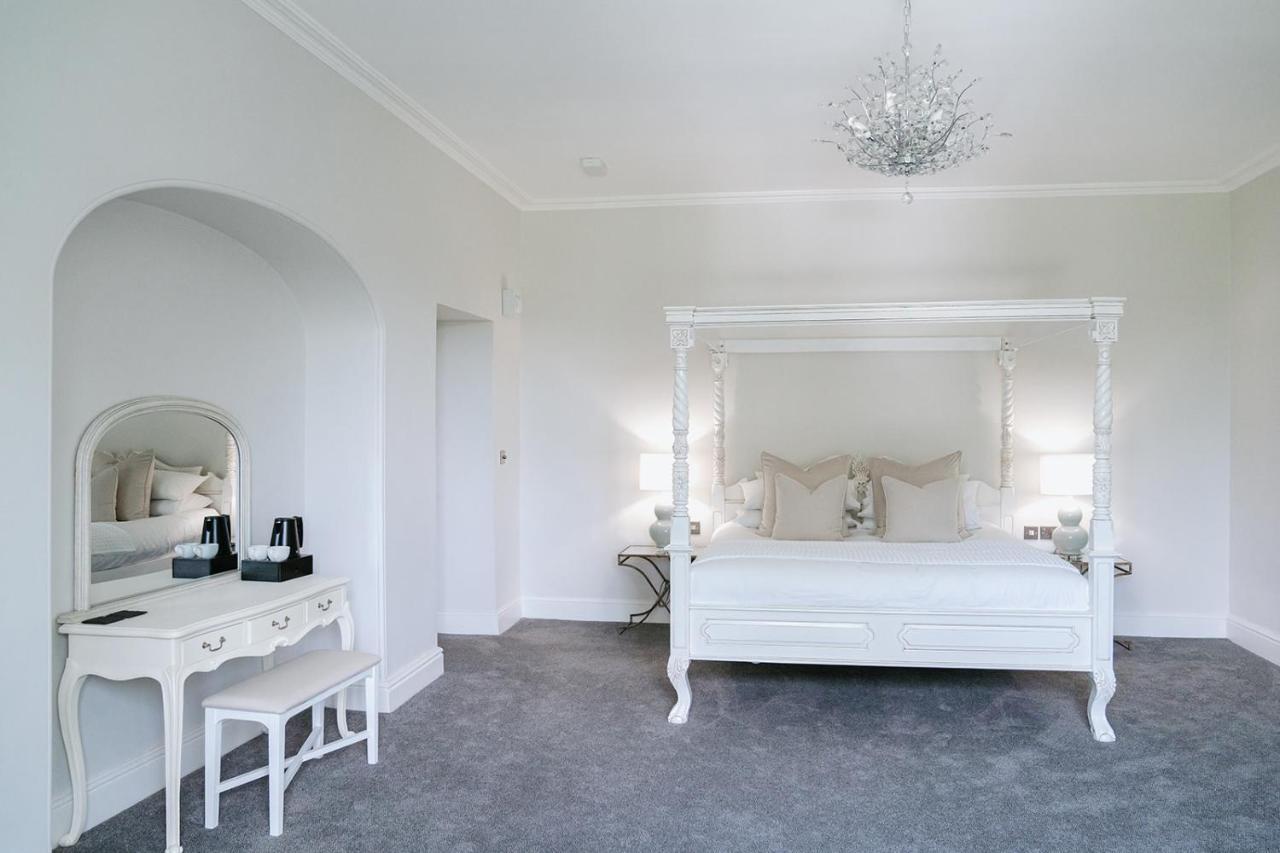 Highfield Hall Молд Экстерьер фото